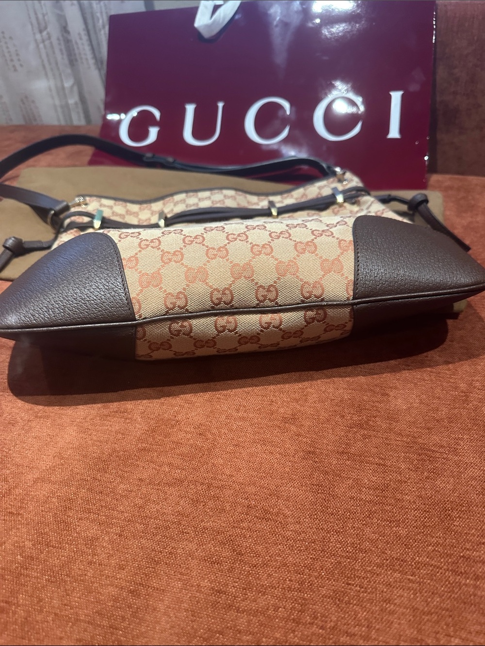 Authentic Gucci Beige & Brown GG Supreme Shoulder Bag with Gold Horsebit - Picture 7 of 16